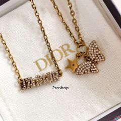 DIOR 목걸이