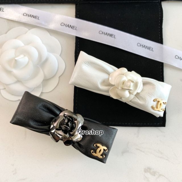 CHANEL 헤어핀