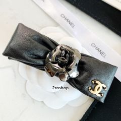 CHANEL 헤어핀