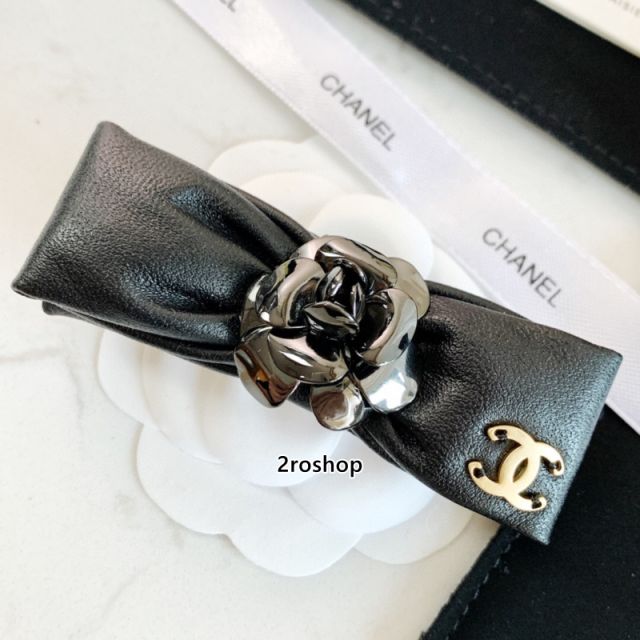 CHANEL 헤어핀
