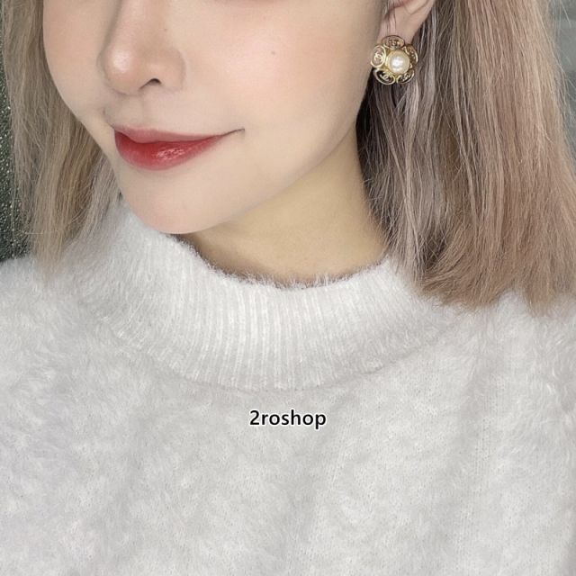 CHANEL 피어싱