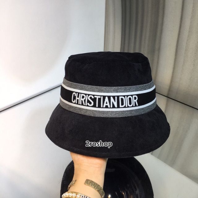 디올버킷햇블랙