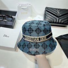 디올버킷햇아이보리