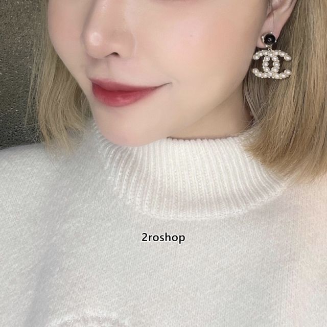 CHANEL 피어싱