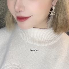 CHANEL 피어싱