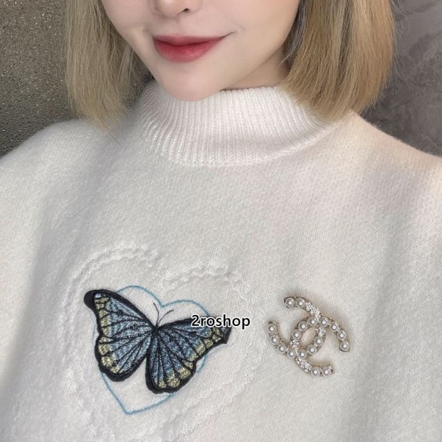 CHANEL 브로치