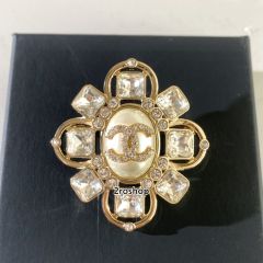 CHANEL 브로치