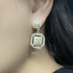 CHANEL 피어싱