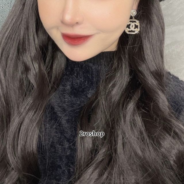CHANEL 피어싱