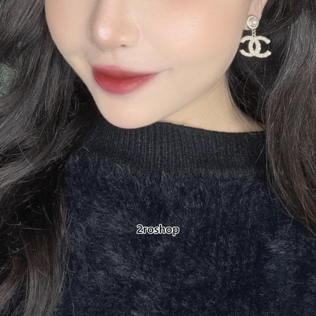 CHANEL 피어싱