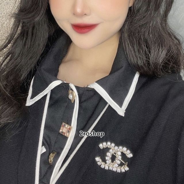 CHANEL 브로치