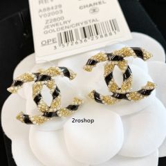 CHANEL 피어싱