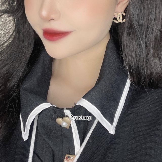 CHANEL 피어싱