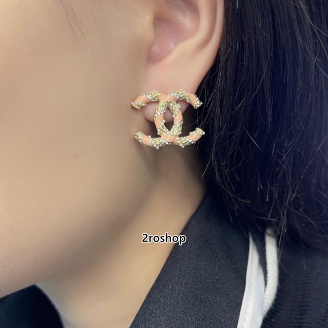 CHANEL 피어싱