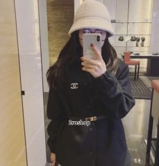 CHANEL 브로치