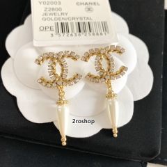 CHANEL 피어싱