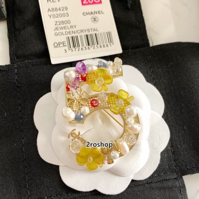 CHANEL 브로치