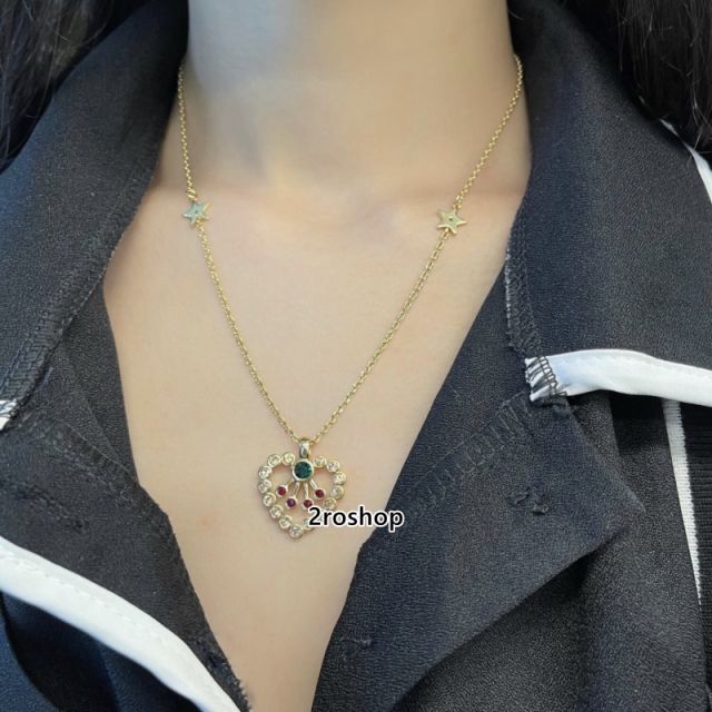 DIOR 목걸이