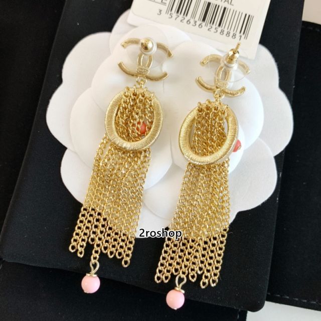 CHANEL 피어싱