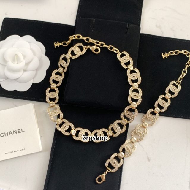CHANEL 팔찌