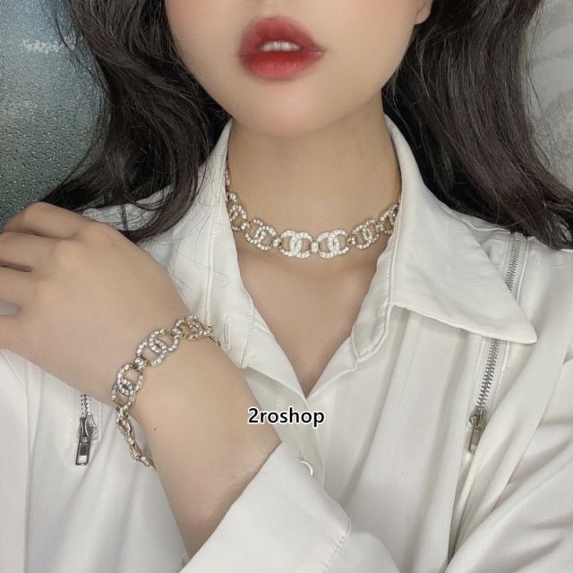 CHANEL 팔찌