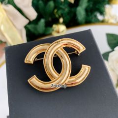 CHANEL 브로치