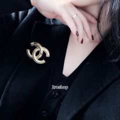 CHANEL 브로치