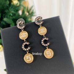 CHANEL 피어싱