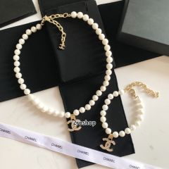CHANEL 팔찌