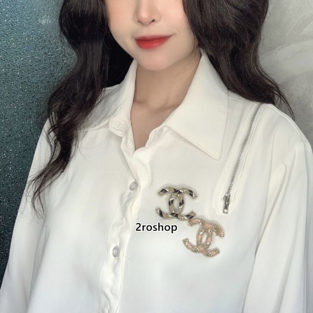 CHANEL 브로치