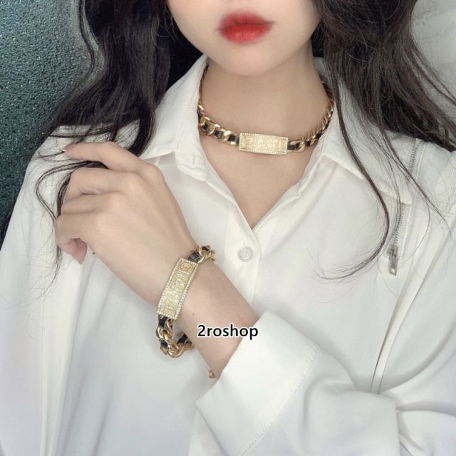 CHANEL 팔찌