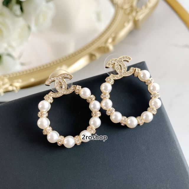 CHANEL 피어싱
