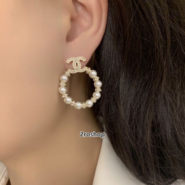 CHANEL 피어싱