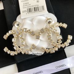 CHANEL 피어싱
