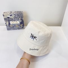 디올로고버킷햇카키색