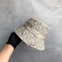 디올오블리크로고버킷햇연그레이