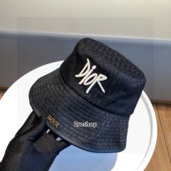 디올오블리크로고버킷햇블랙