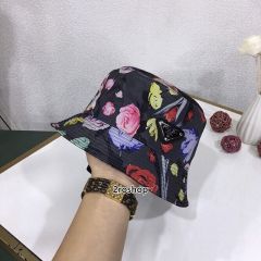 프라다로고버킷햇블랙