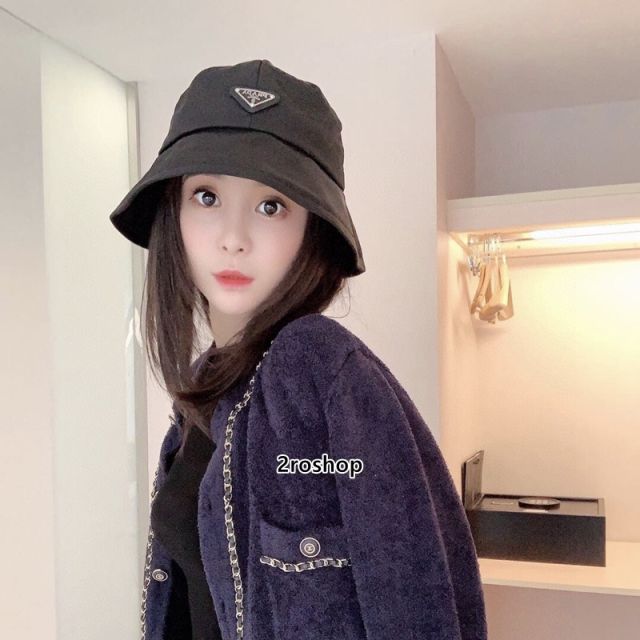 프라다로고버킷햇블랙