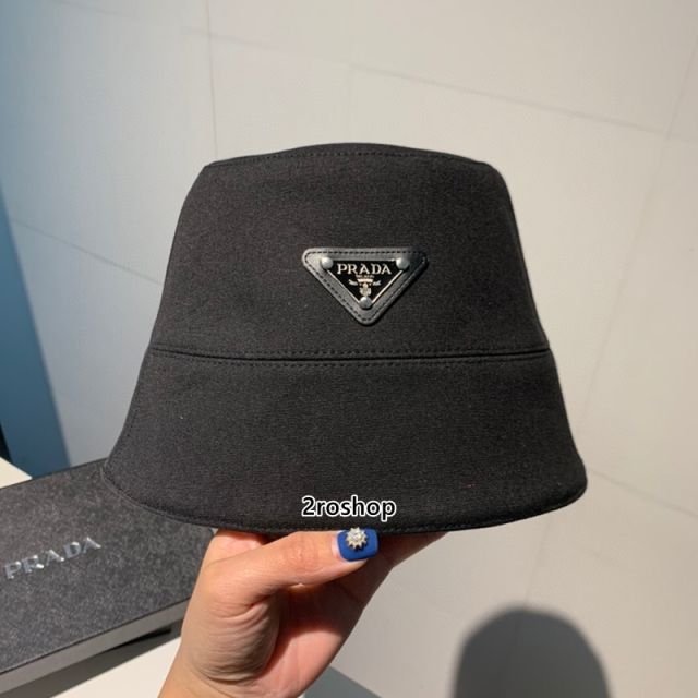 프라다로고버킷햇블랙
