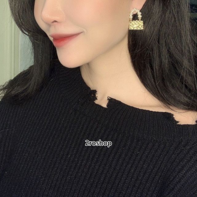 CHANEL 피어싱
