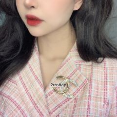 CHANEL 브로치