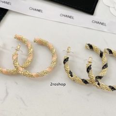 CHANEL 피어싱