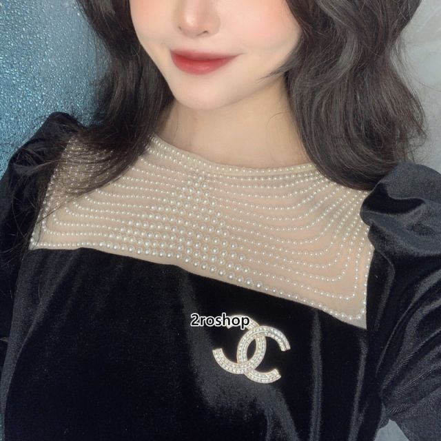 CHANEL 브로치