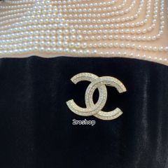 CHANEL 브로치