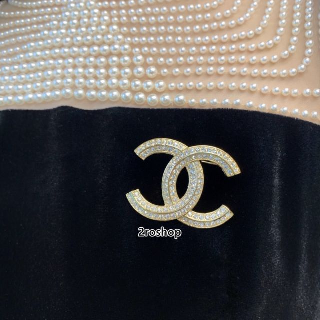 CHANEL 브로치