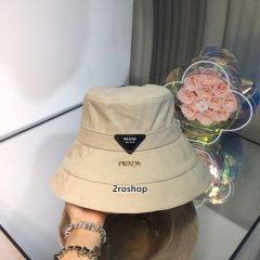 프라다로고버킷햇아이보리