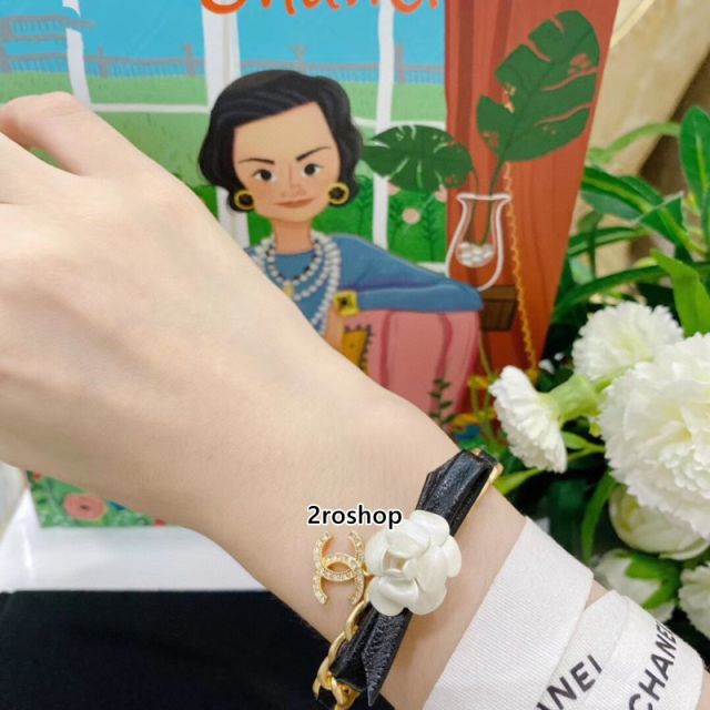 CHANEL 팔찌