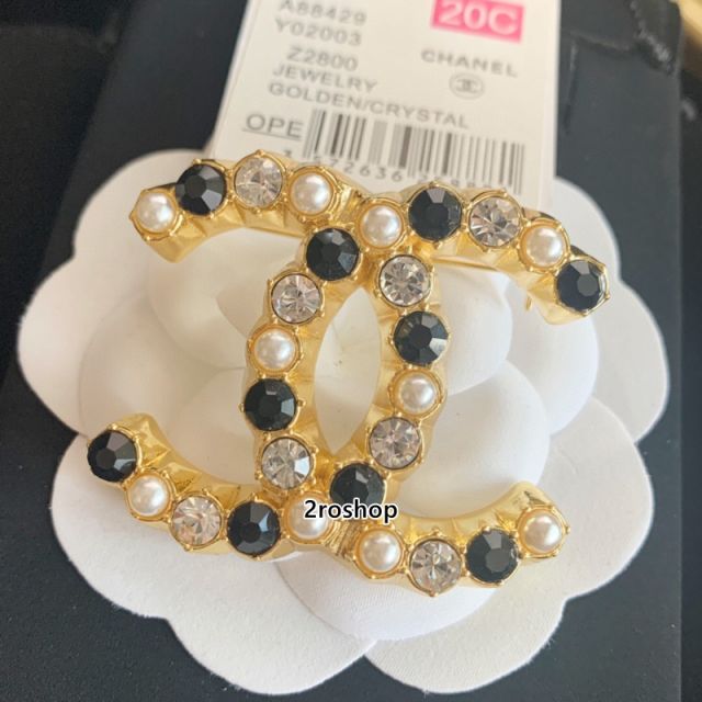 CHANEL 브로치