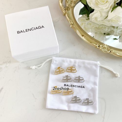 Balenciaga 피어싱